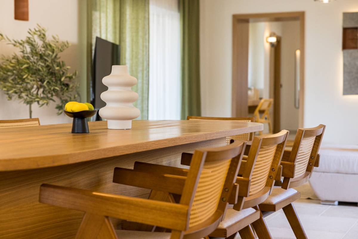 barna-villa-living-room