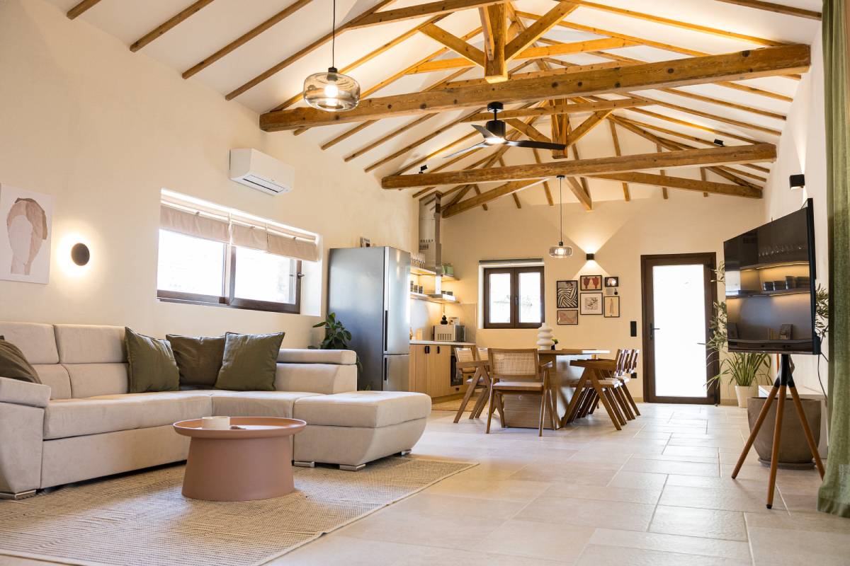 barna-villa-living-room